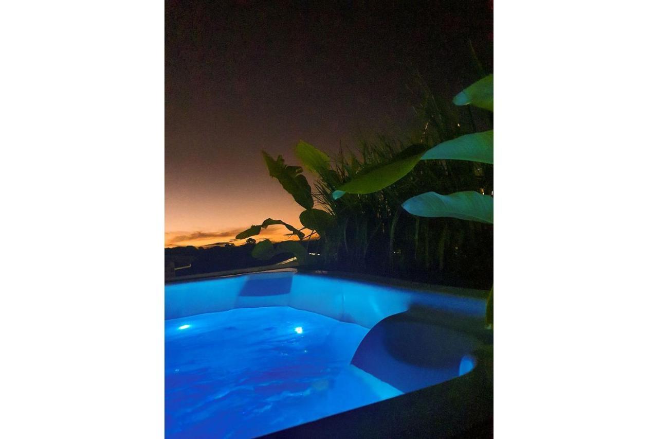 Vila Pitangueira - Apto Laranja - No Centro De Serra Grande Com Piscina, Jacuzzi, Internet Veloz Exterior foto